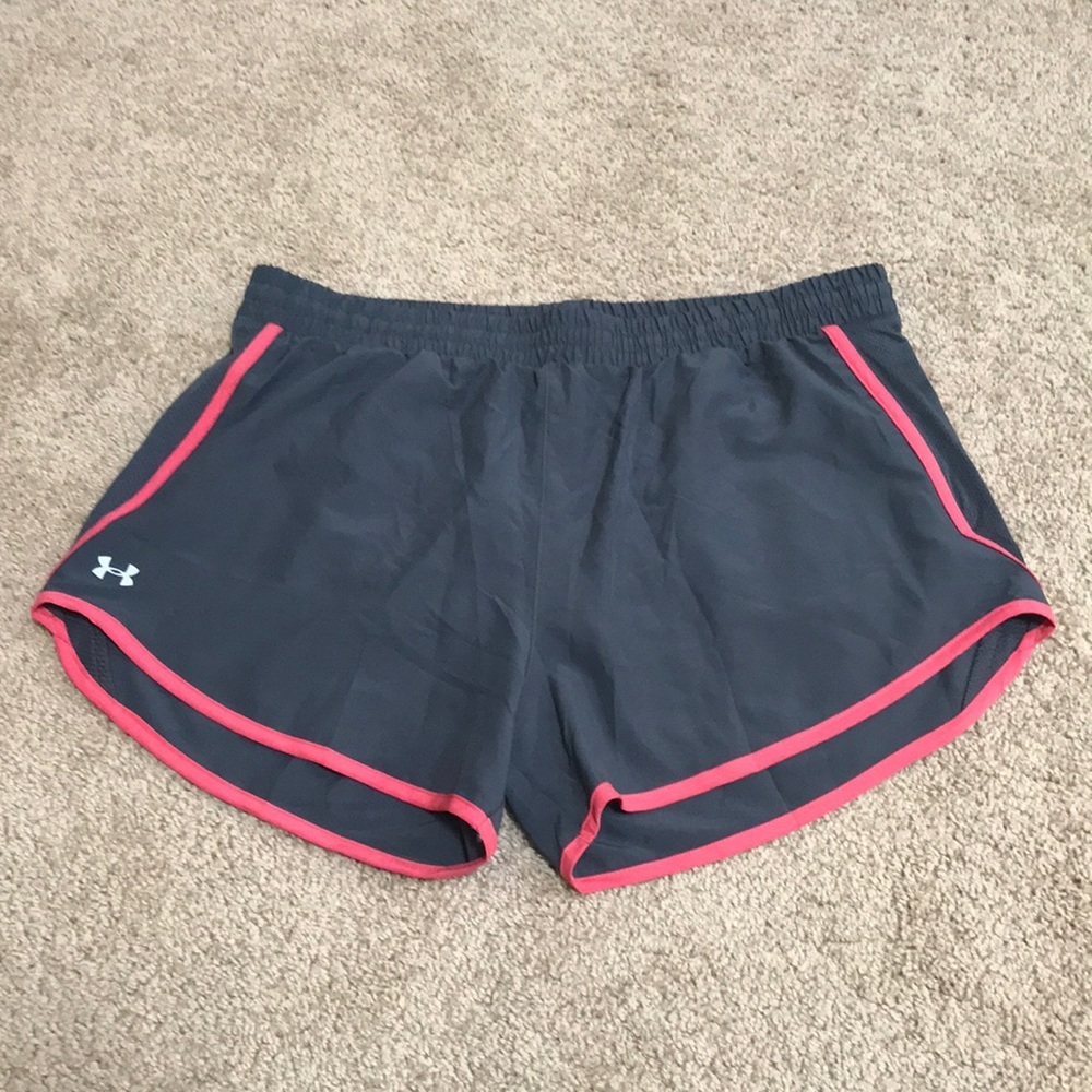 NWT! Under Armour large grey athletic shorts.